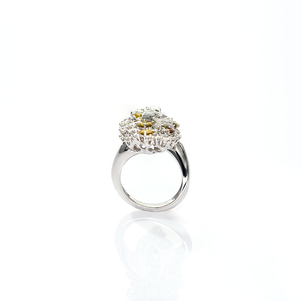 Anello Con Diamanti Fancy